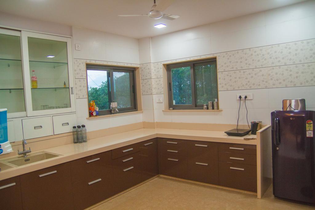 Gulmohar - Luxurious Penthouse Family Rooms コールハープル エクステリア 写真